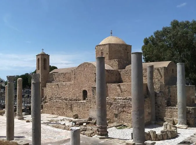 Pafias Afroditis House *